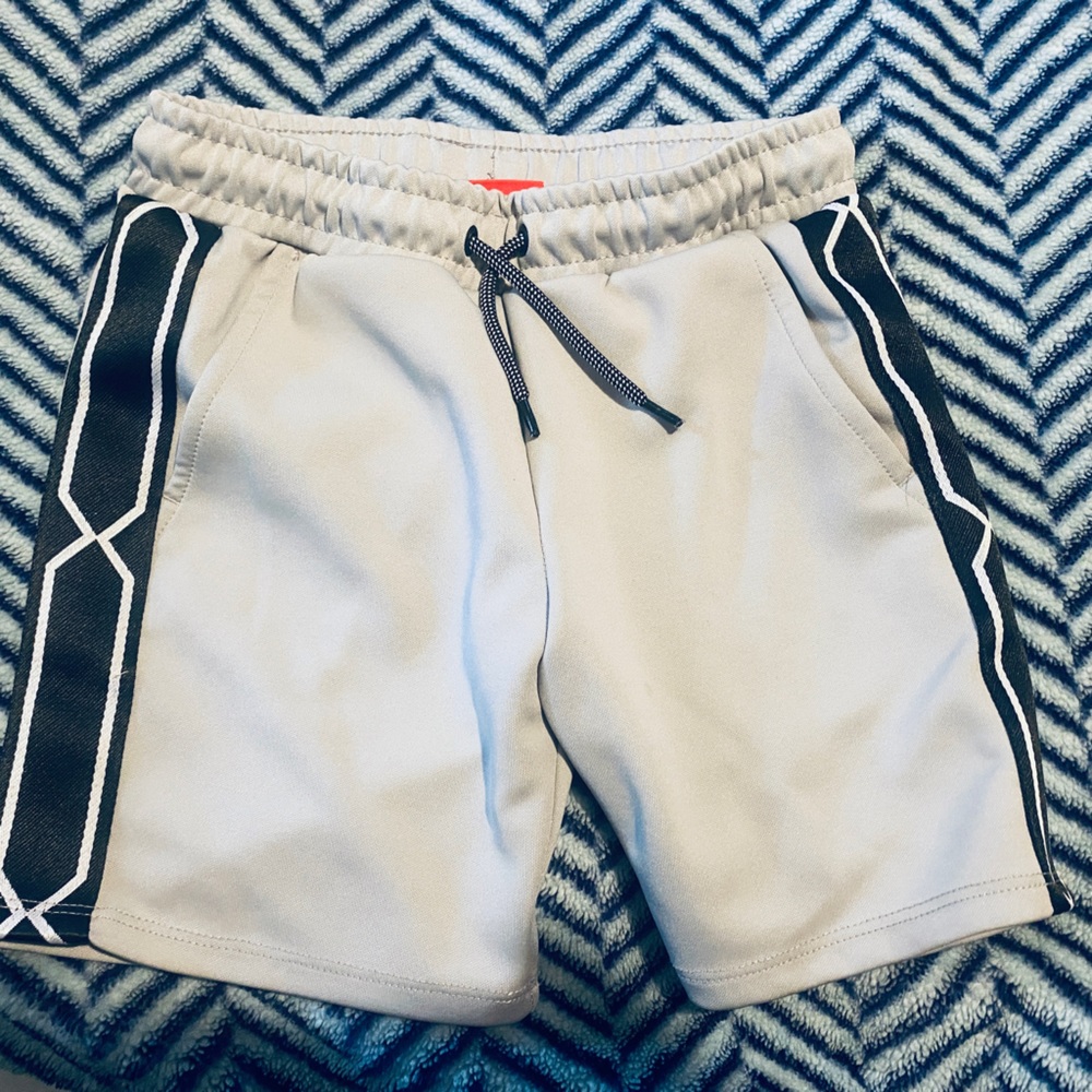 Boys hunter shorts